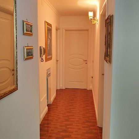 Hotel La Famiglia à Pollena Trocchia Extérieur photo